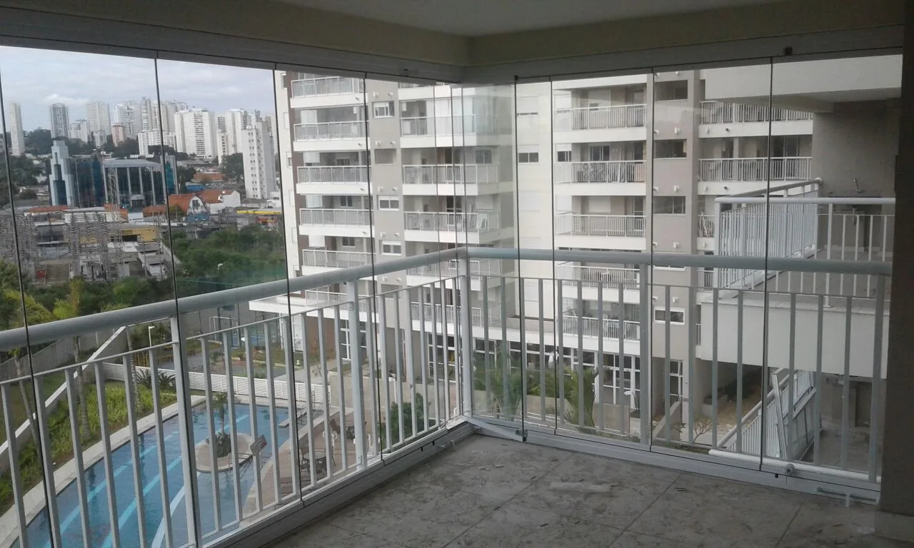 Envidraçamento de Sacadas - imagem 2
